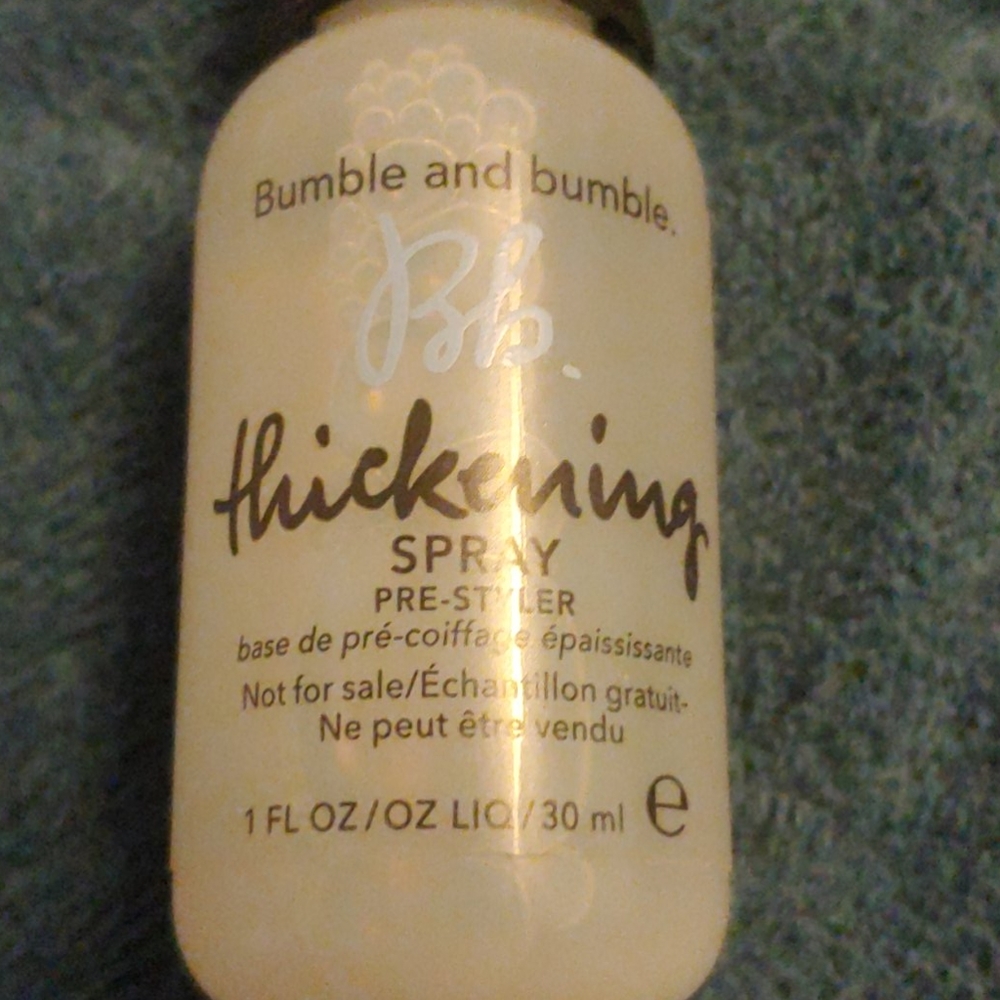 Bumble & bumble thickening spray (travel size) - Picture 2 of 3